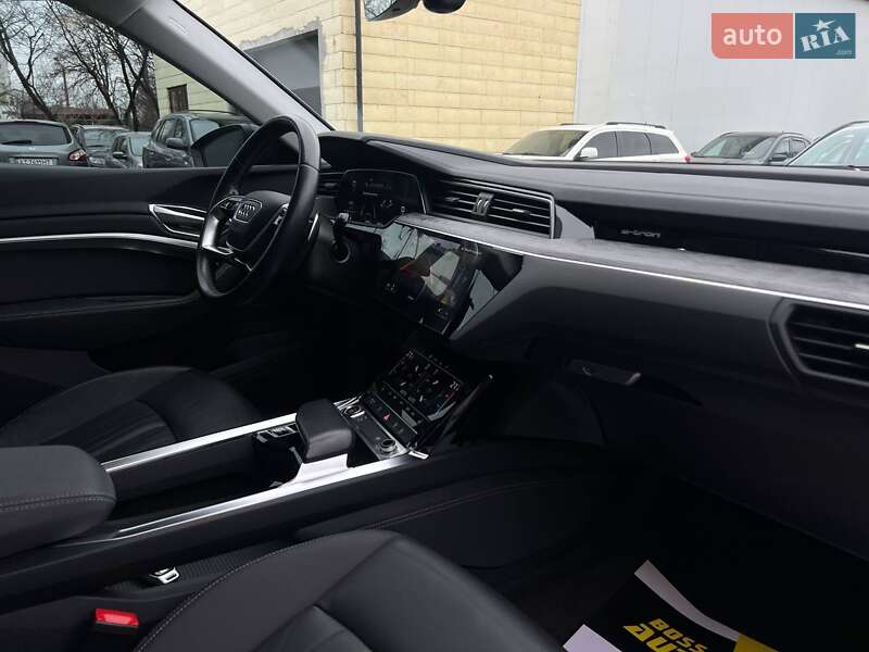 Внедорожник / Кроссовер Audi e-tron 2020 в Ивано-Франковске фото 26 Внедорожник / Кроссовер Audi e-tron 2020 в Ивано-Франковске