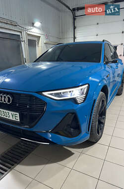 Позашляховик / Кросовер Audi e-tron 2020 в Кривому Озері