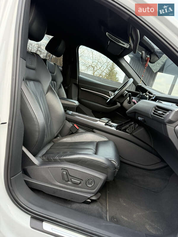 Внедорожник / Кроссовер Audi e-tron 2019 в Дрогобыче фото 32 Внедорожник / Кроссовер Audi e-tron 2019 в Дрогобыче