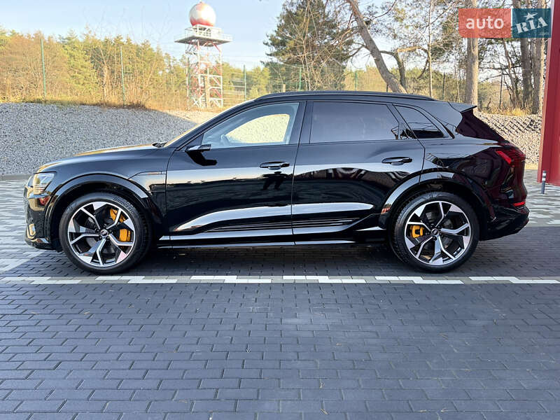 Внедорожник / Кроссовер Audi e-tron 2022 в Львове
