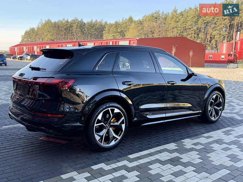 Внедорожник / Кроссовер Audi e-tron 2022 в Львове