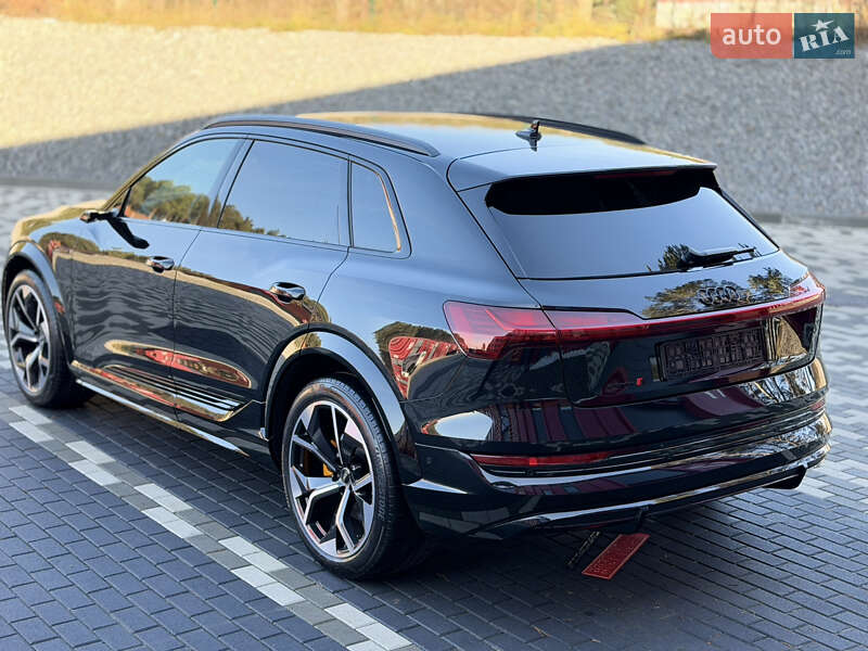 Внедорожник / Кроссовер Audi e-tron 2022 в Львове