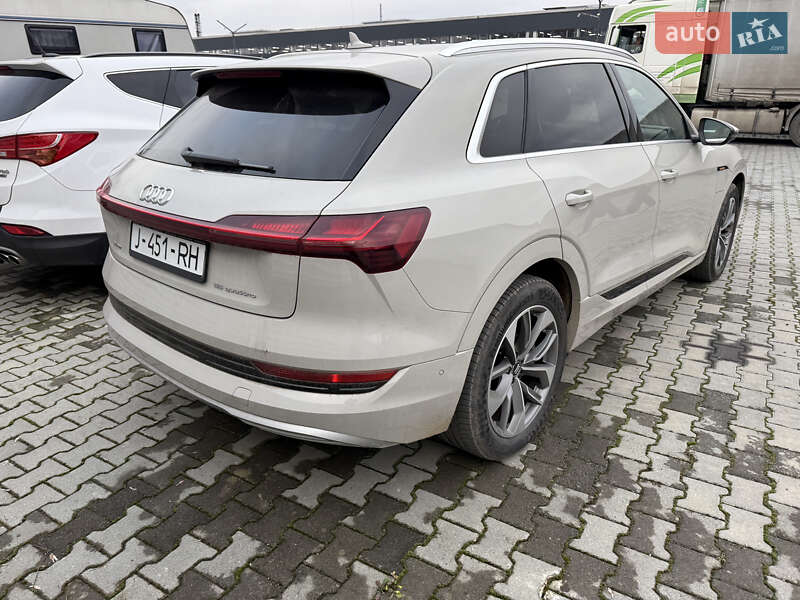 Внедорожник / Кроссовер Audi e-tron 2020 в Коломые