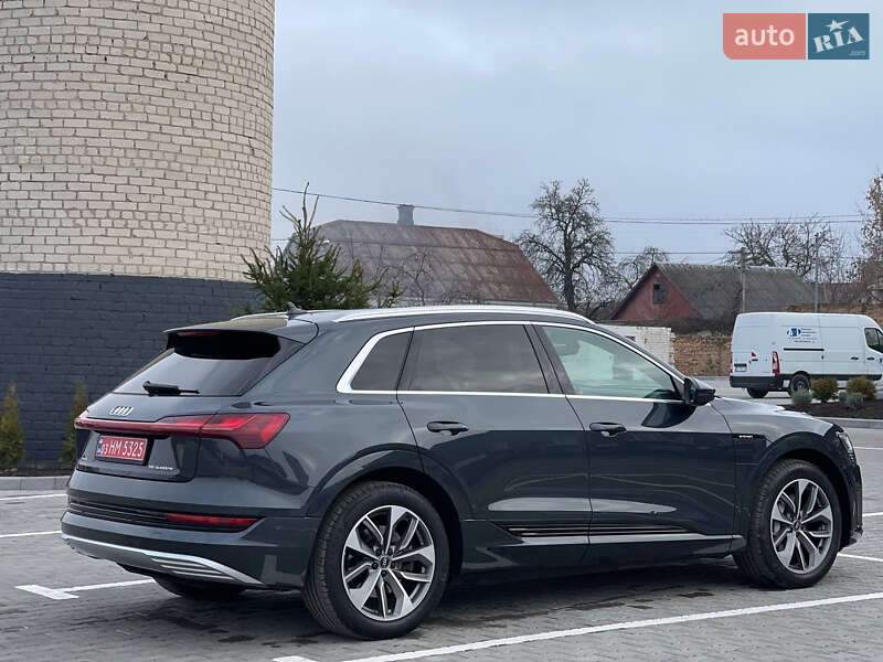 Внедорожник / Кроссовер Audi e-tron 2019 в Радивилове фото 9 Внедорожник / Кроссовер Audi e-tron 2019 в Радивилове