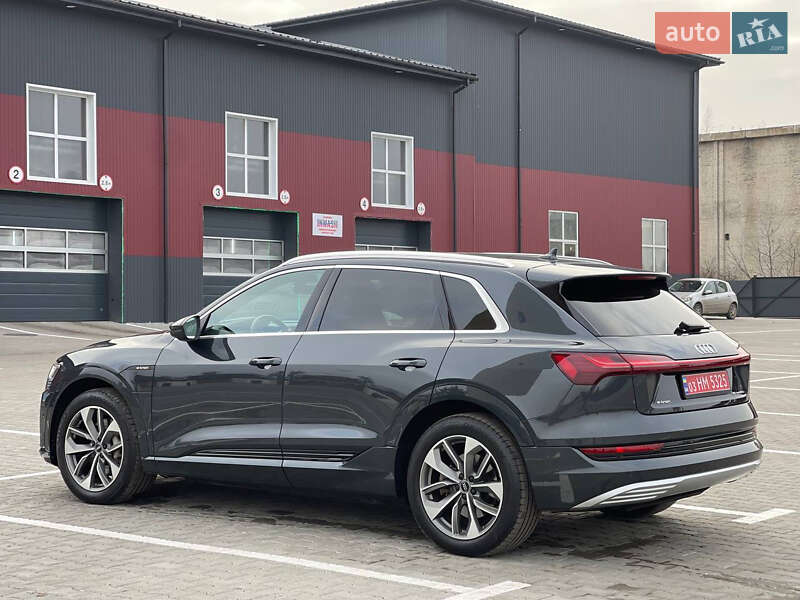 Внедорожник / Кроссовер Audi e-tron 2019 в Радивилове фото 15 Внедорожник / Кроссовер Audi e-tron 2019 в Радивилове