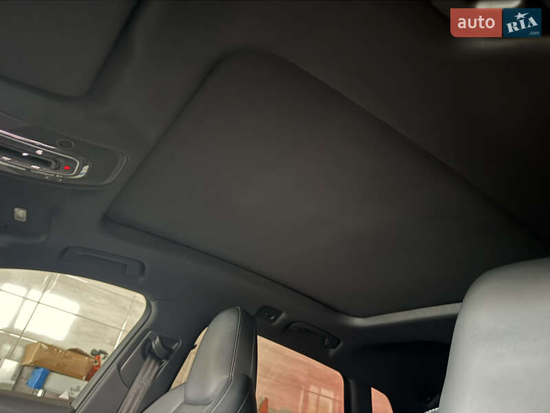 Внедорожник / Кроссовер Audi e-tron 2019 в Радивилове фото 37 Внедорожник / Кроссовер Audi e-tron 2019 в Радивилове
