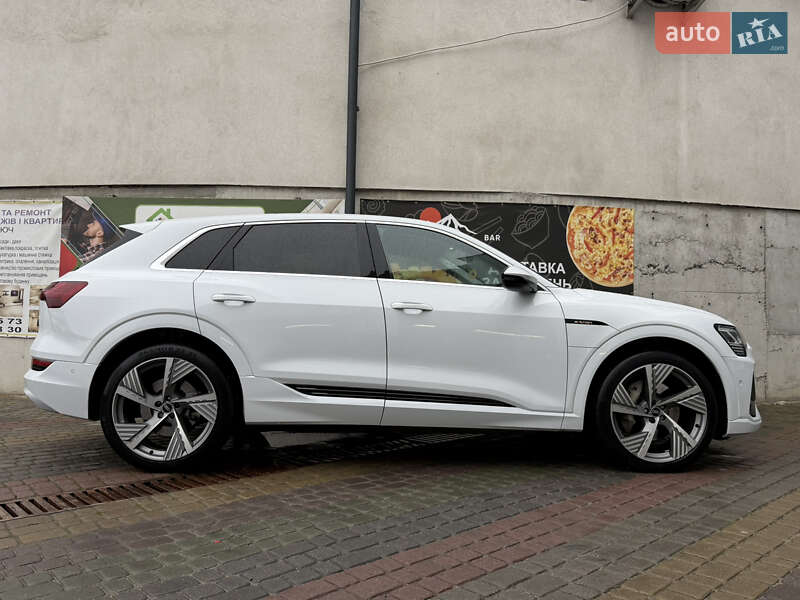 Внедорожник / Кроссовер Audi e-tron 2020 в Тернополе фото 20 Внедорожник / Кроссовер Audi e-tron 2020 в Тернополе