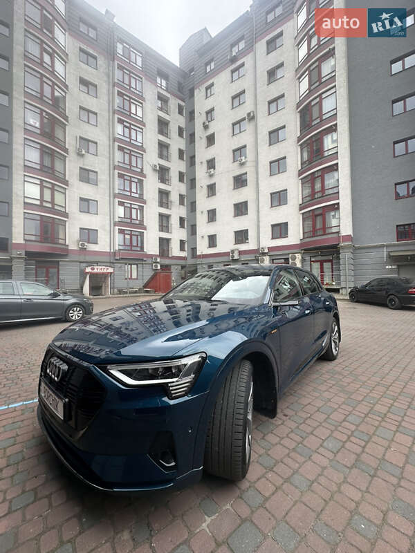 Внедорожник / Кроссовер Audi e-tron 2019 в Ивано-Франковске