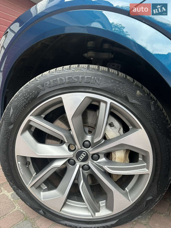 Внедорожник / Кроссовер Audi e-tron 2019 в Ивано-Франковске