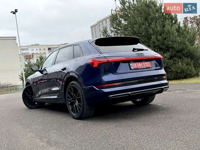 Внедорожник / Кроссовер Audi e-tron 2022 в Ковеле