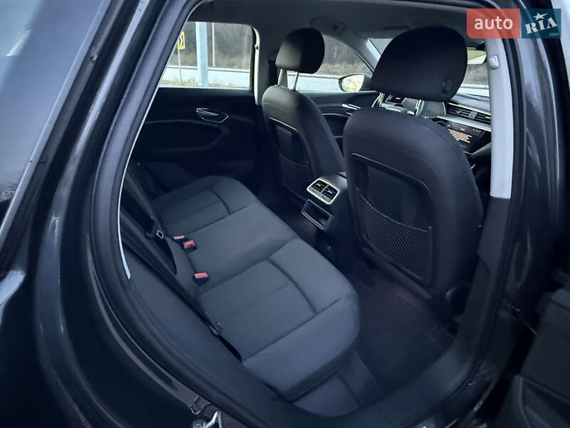 Внедорожник / Кроссовер Audi e-tron 2021 в Тернополе фото 25 Внедорожник / Кроссовер Audi e-tron 2021 в Тернополе