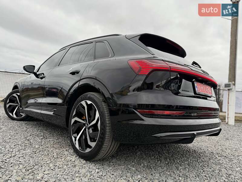 Внедорожник / Кроссовер Audi e-tron 2022 в Дрогобыче фото 35 Внедорожник / Кроссовер Audi e-tron 2022 в Дрогобыче