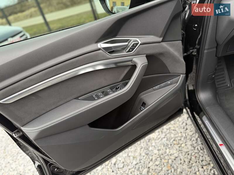 Внедорожник / Кроссовер Audi e-tron 2022 в Дрогобыче фото 69 Внедорожник / Кроссовер Audi e-tron 2022 в Дрогобыче