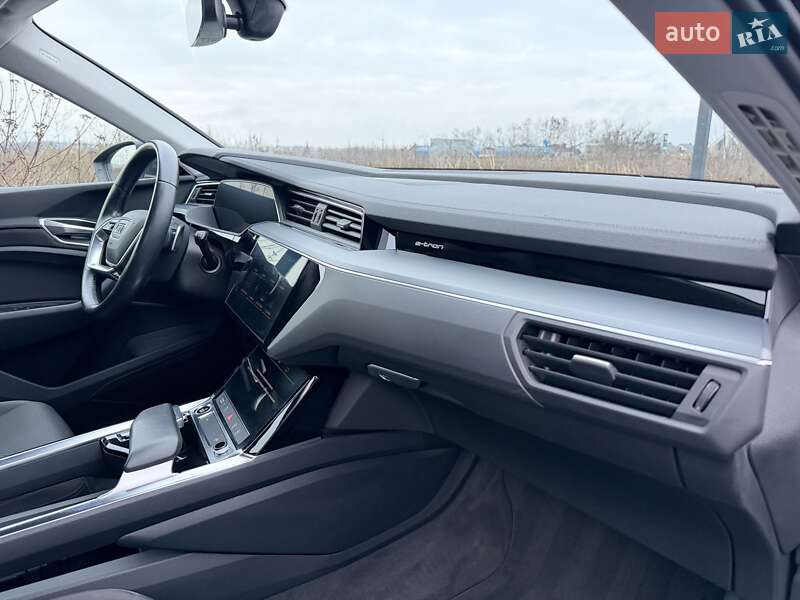 Внедорожник / Кроссовер Audi e-tron 2020 в Ровно