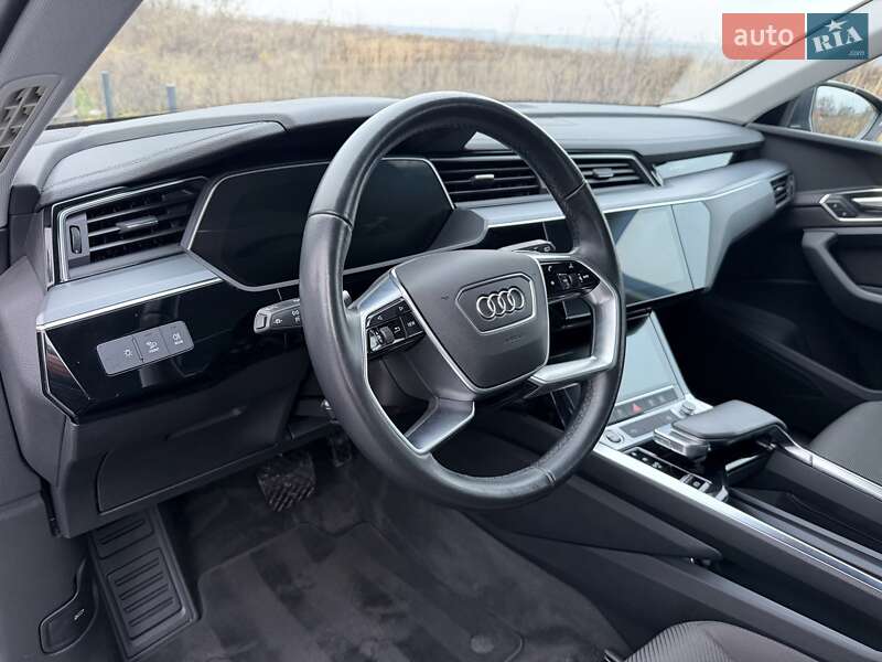 Внедорожник / Кроссовер Audi e-tron 2020 в Ровно