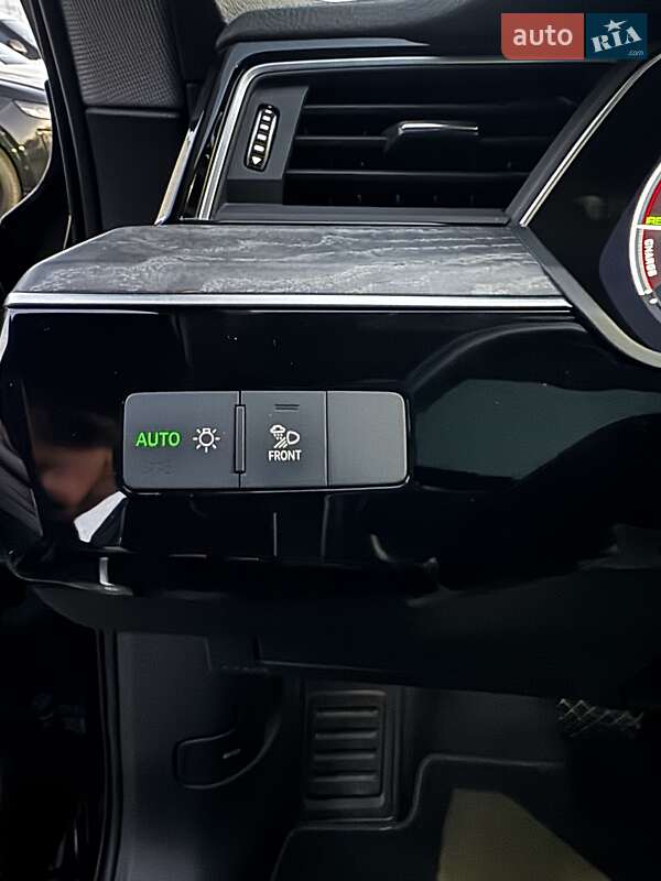 Внедорожник / Кроссовер Audi e-tron 2021 в Киеве фото 14 Внедорожник / Кроссовер Audi e-tron 2021 в Киеве
