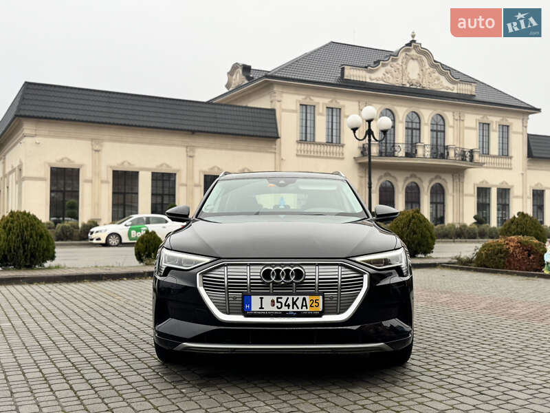 Внедорожник / Кроссовер Audi e-tron 2020 в Мукачево