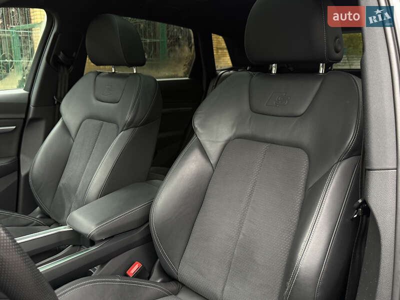 Внедорожник / Кроссовер Audi e-tron 2022 в Ровно