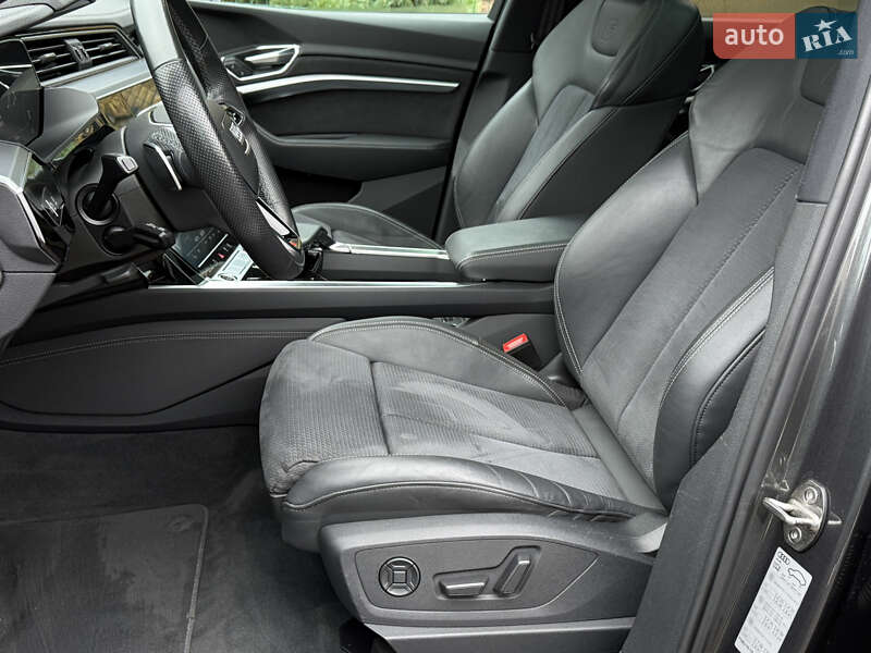 Внедорожник / Кроссовер Audi e-tron 2022 в Ровно