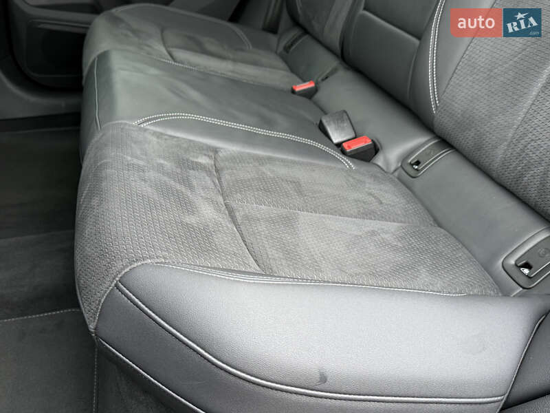 Внедорожник / Кроссовер Audi e-tron 2022 в Ровно