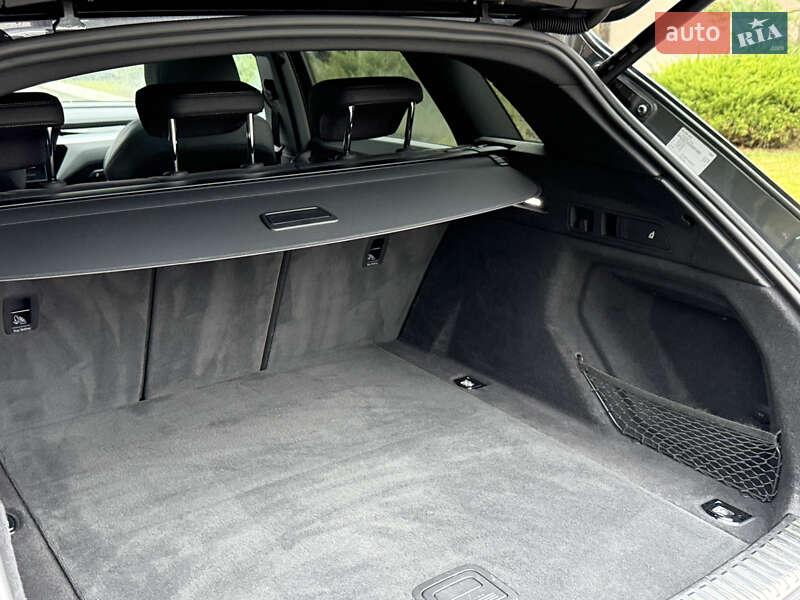 Внедорожник / Кроссовер Audi e-tron 2022 в Ровно