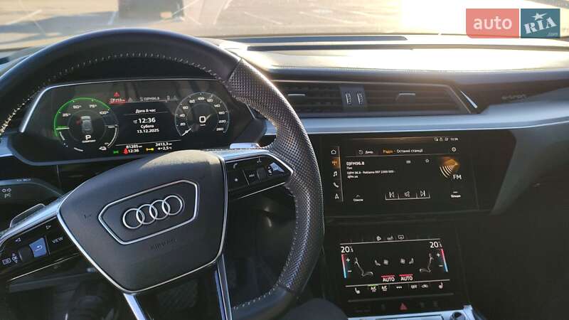Внедорожник / Кроссовер Audi e-tron 2019 в Киеве