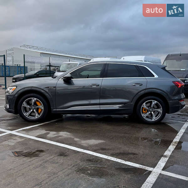Внедорожник / Кроссовер Audi e-tron 2019 в Киеве фото 6 Внедорожник / Кроссовер Audi e-tron 2019 в Киеве
