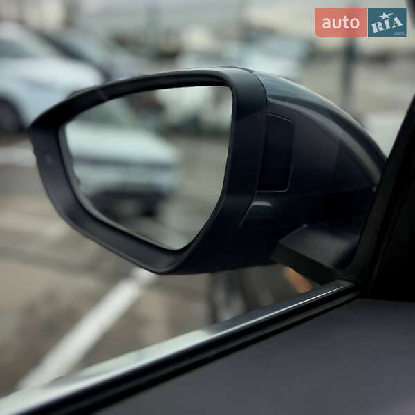 Внедорожник / Кроссовер Audi e-tron 2019 в Киеве фото 14 Внедорожник / Кроссовер Audi e-tron 2019 в Киеве