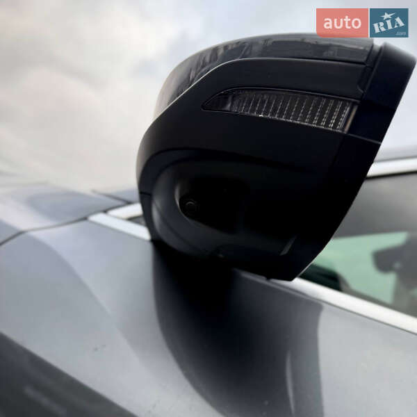 Внедорожник / Кроссовер Audi e-tron 2019 в Киеве фото 15 Внедорожник / Кроссовер Audi e-tron 2019 в Киеве
