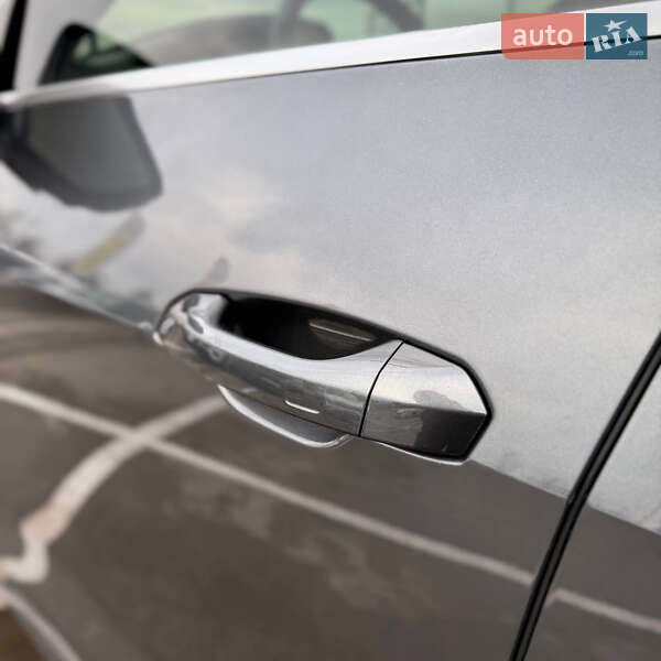 Внедорожник / Кроссовер Audi e-tron 2019 в Киеве фото 20 Внедорожник / Кроссовер Audi e-tron 2019 в Киеве