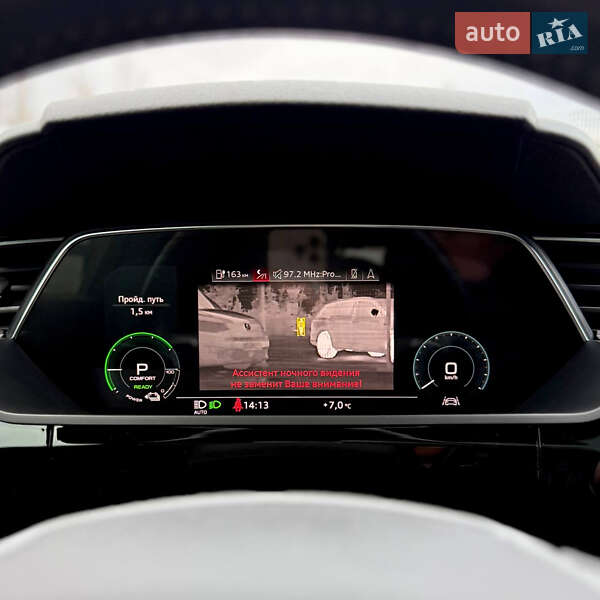 Внедорожник / Кроссовер Audi e-tron 2019 в Киеве фото 34 Внедорожник / Кроссовер Audi e-tron 2019 в Киеве