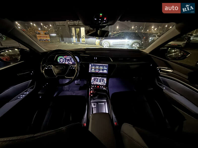 Внедорожник / Кроссовер Audi e-tron 2021 в Тернополе фото 27 Внедорожник / Кроссовер Audi e-tron 2021 в Тернополе
