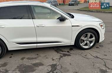 Внедорожник / Кроссовер Audi e-tron 2019 в Дрогобыче фото 2 Внедорожник / Кроссовер Audi e-tron 2019 в Дрогобыче