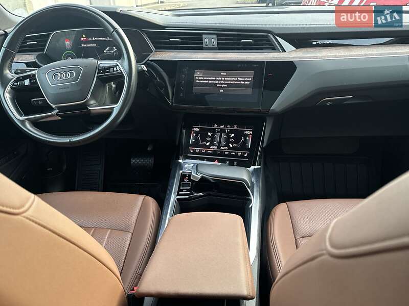 Внедорожник / Кроссовер Audi e-tron 2019 в Дрогобыче фото 11 Внедорожник / Кроссовер Audi e-tron 2019 в Дрогобыче