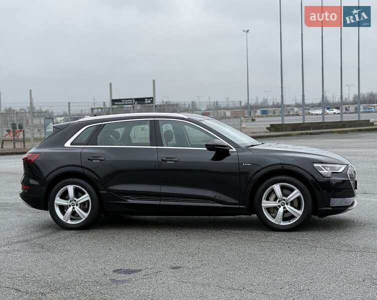 Внедорожник / Кроссовер Audi e-tron 2020 в Львове