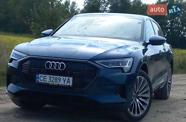 Позашляховик / Кросовер Audi e-tron 2021 в Чернівцях