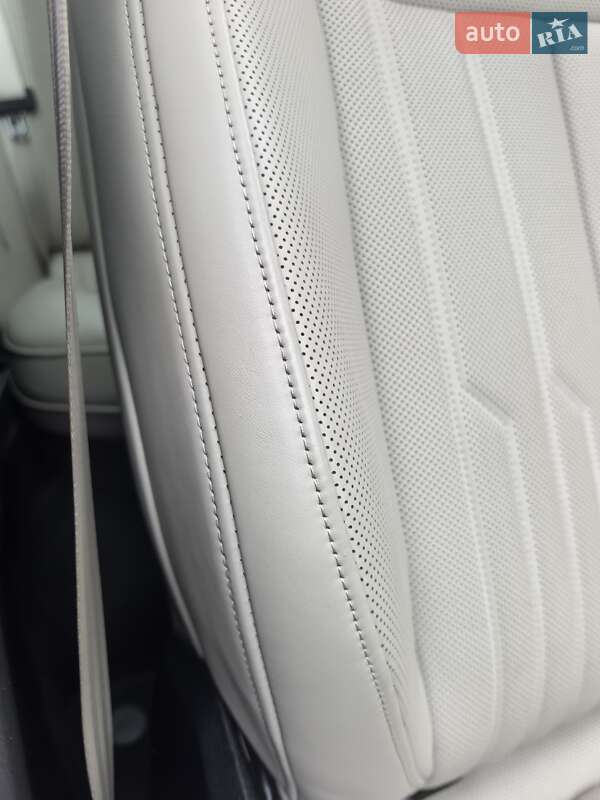 Внедорожник / Кроссовер Audi e-tron 2019 в Киеве