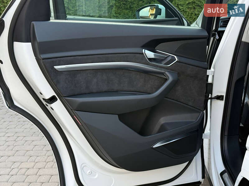Внедорожник / Кроссовер Audi e-tron 2020 в Ровно