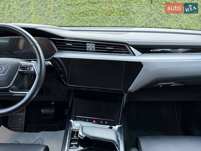 Внедорожник / Кроссовер Audi e-tron 2020 в Ровно