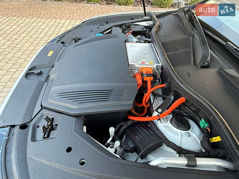 Внедорожник / Кроссовер Audi e-tron 2020 в Ровно