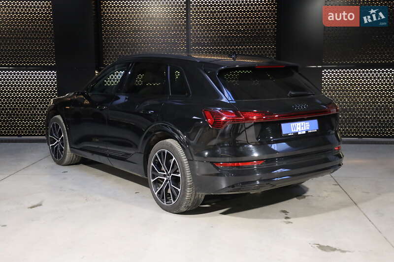 Внедорожник / Кроссовер Audi e-tron 2019 в Луцке фото 6 Внедорожник / Кроссовер Audi e-tron 2019 в Луцке