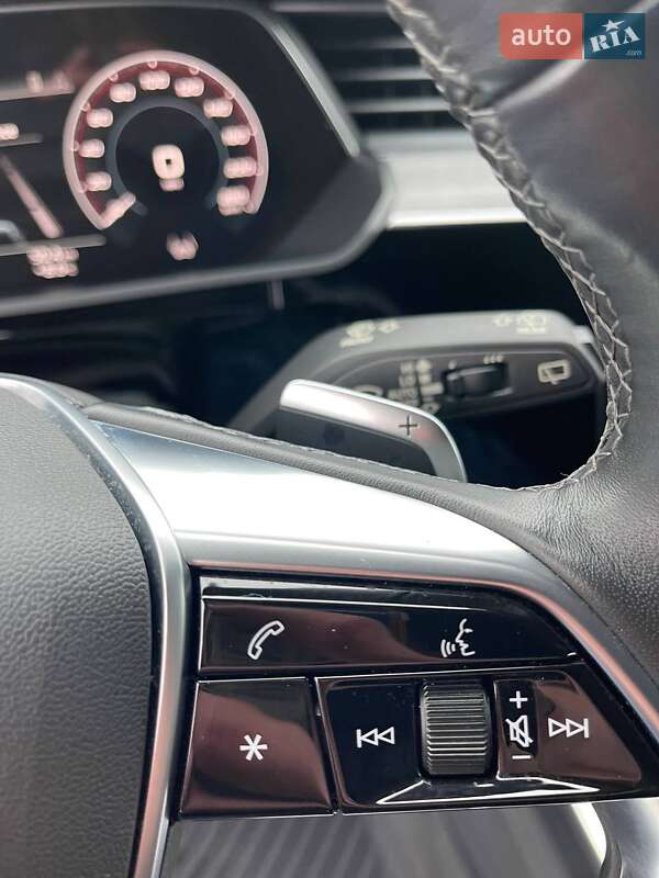 Внедорожник / Кроссовер Audi e-tron 2021 в Львове