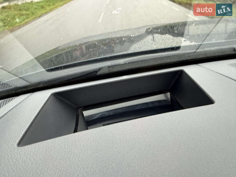 Внедорожник / Кроссовер Audi e-tron 2019 в Мукачево фото 35 Внедорожник / Кроссовер Audi e-tron 2019 в Мукачево