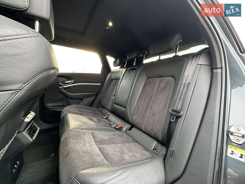 Внедорожник / Кроссовер Audi e-tron 2019 в Мукачево фото 51 Внедорожник / Кроссовер Audi e-tron 2019 в Мукачево
