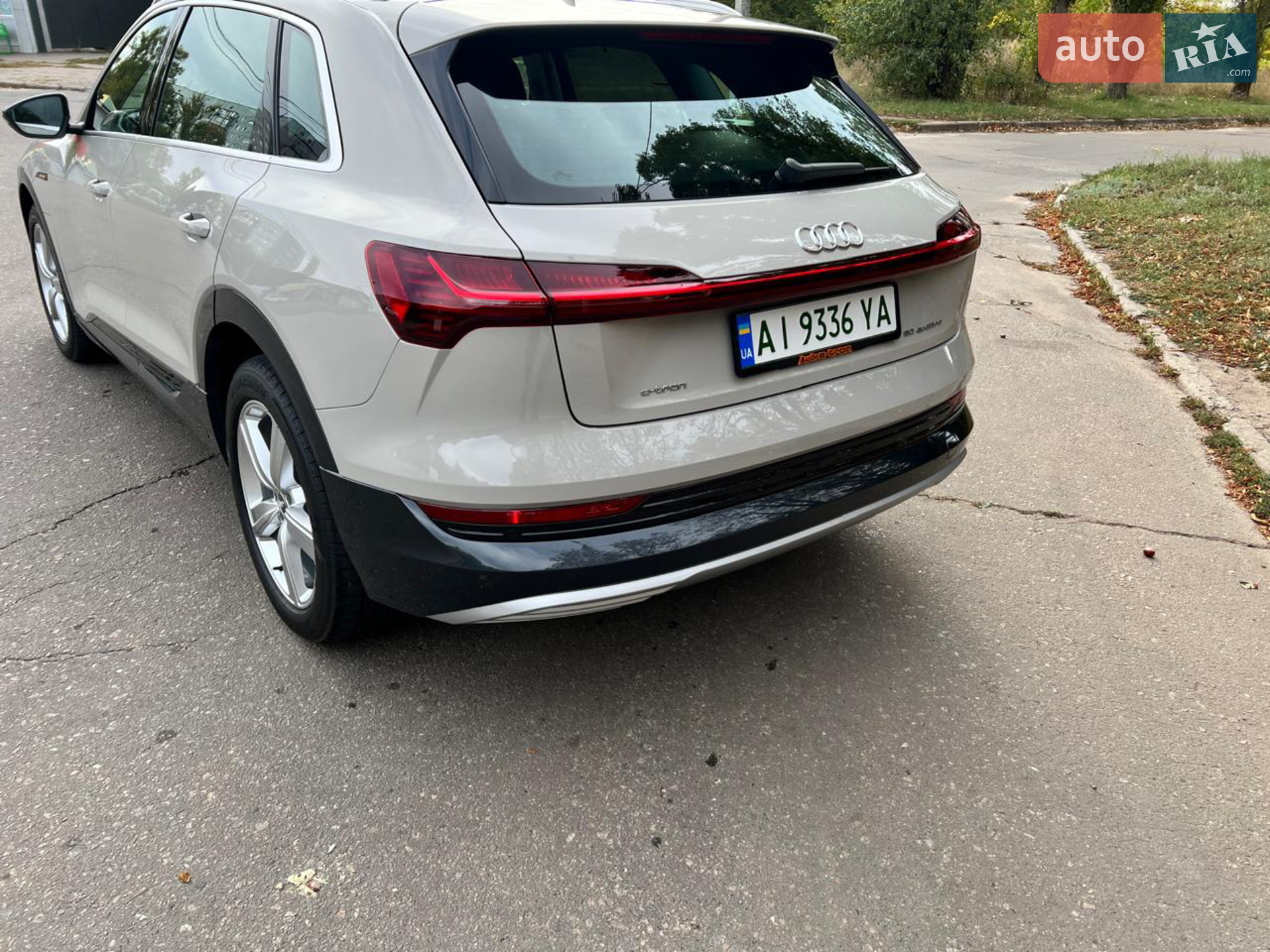 2020 Audi e-tron - мініатюра 14