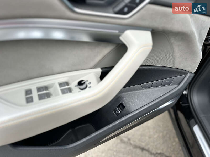 Внедорожник / Кроссовер Audi e-tron 2019 в Киеве