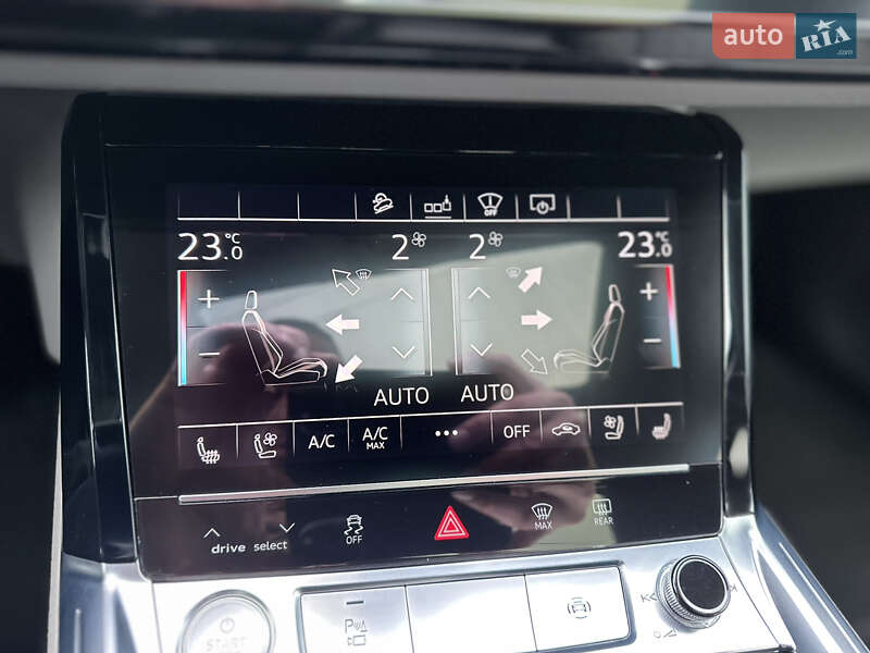 Внедорожник / Кроссовер Audi e-tron 2019 в Киеве