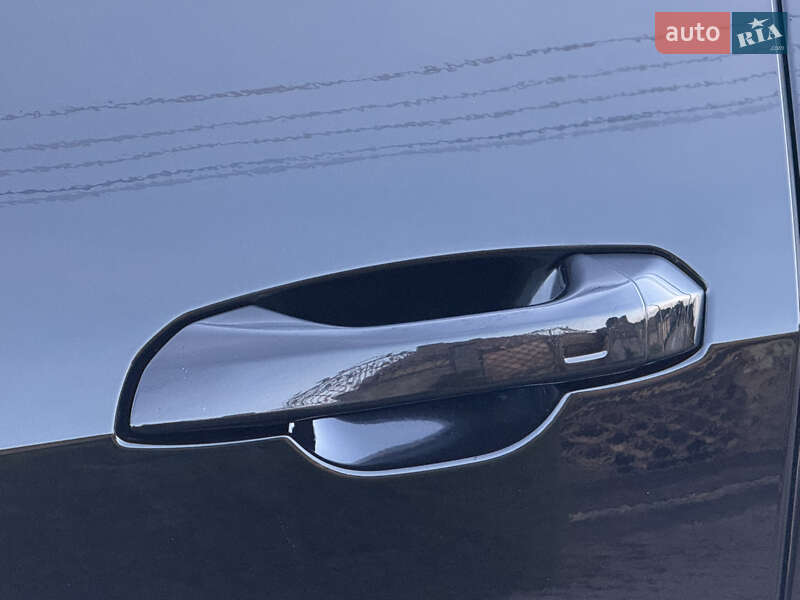 Внедорожник / Кроссовер Audi e-tron 2019 в Ровно