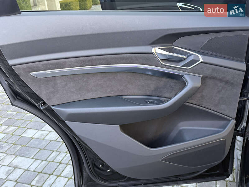 Внедорожник / Кроссовер Audi e-tron 2019 в Ровно