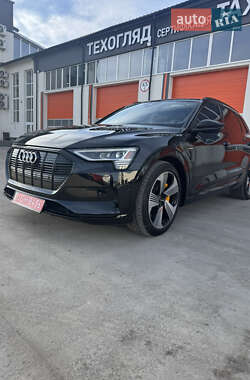 Позашляховик / Кросовер Audi e-tron 2021 в Львові